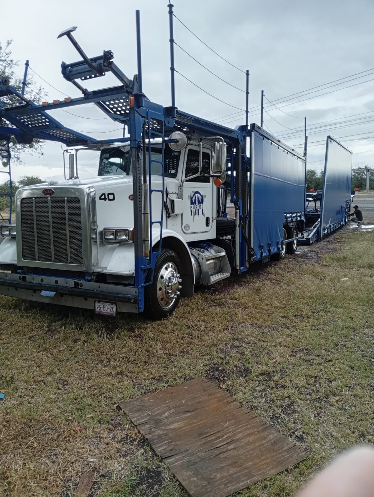 WhatsApp Image 2025-12-06 at 1.21.48 PM (3).jpeg__PID:7610bd82-8623-4aa7-96da-8f560876d488